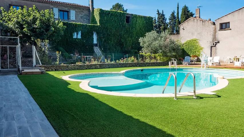 Ferienhaus für 6 Personen, mit Pool und Garten