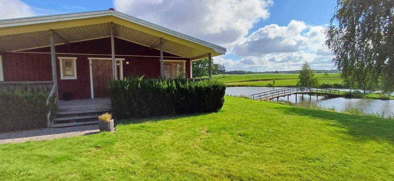 Sjötorps säteris stugby in Vara, Västergötland
