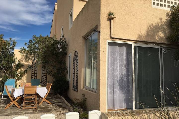 Gîte pour 4 personnes, avec terrasse et jardin dans Zone nature des vieux salins d'Hyères - 4