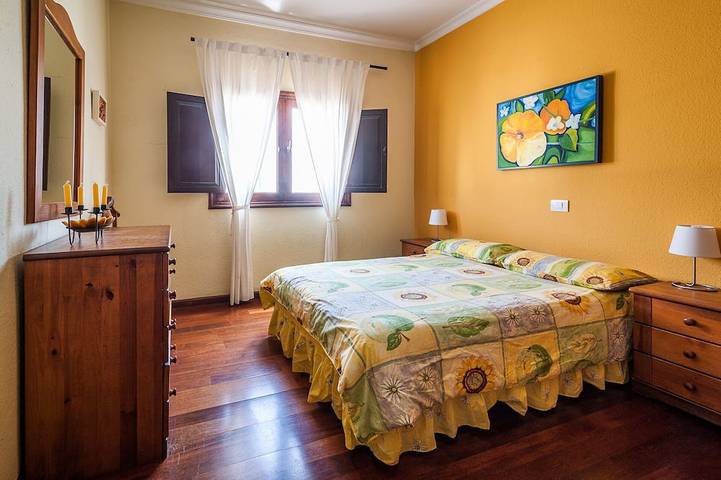 Gelegenheit! Prächtige Villa direkt am Meer in Playa del Cable, Arrecife