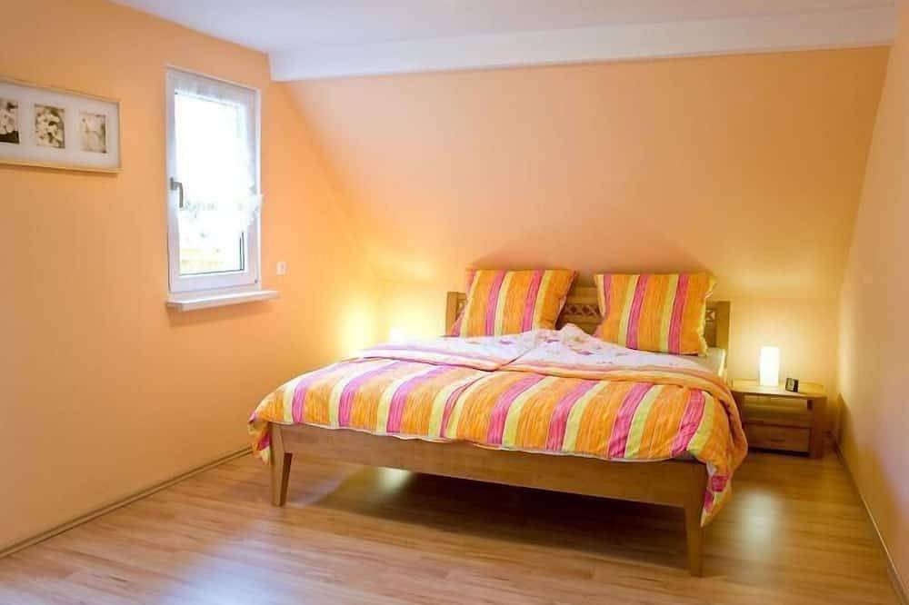 Ganze Wohnung, Ferienwohnung Schlema für 2 - 4 Personen mit 1 Schlafzimmer - Ferienwohnung in Ein- oder Mehrfamilie in Bad Schlema, Erzgebirge