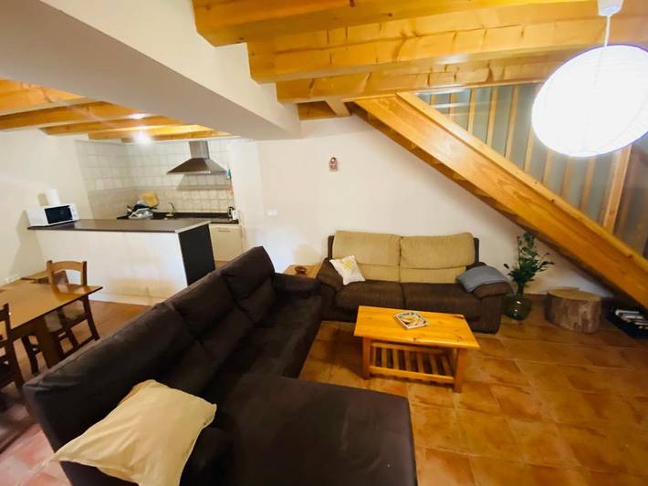 Casa rural con piscina para 9 personas, con vistas además de balcón y piscina en Provincia de Huesca - 4