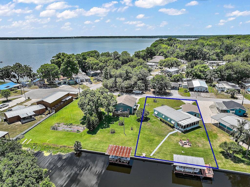Camping for 4 Guests in Lake County