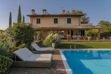 Villa With Pool for 9 People in Sant'Alessio, Lucca, Photo 4