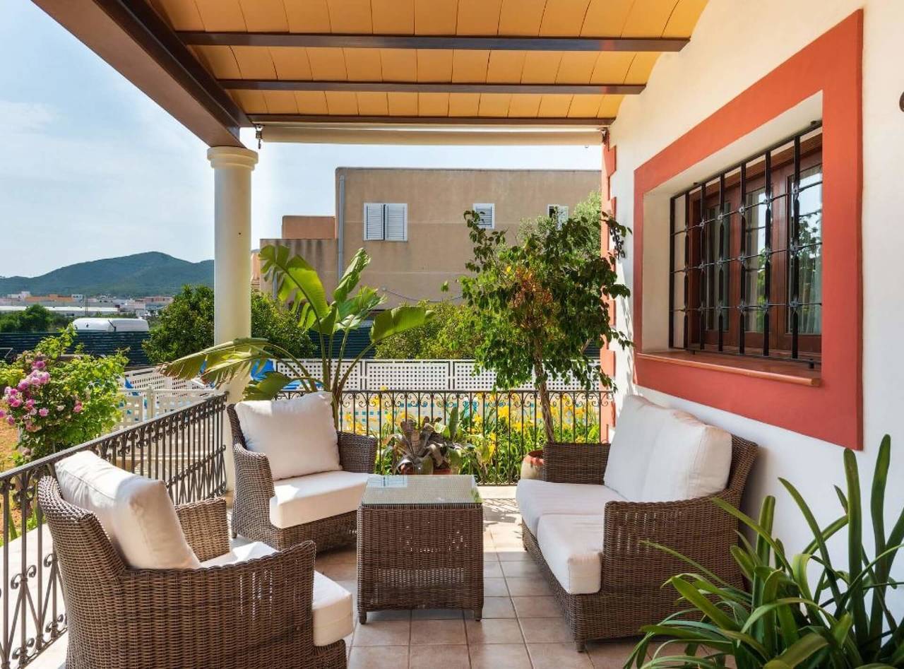 Villa Tortugas, 5 min ibiza City in Puig d'en Valls, Santa Eulària des Riu