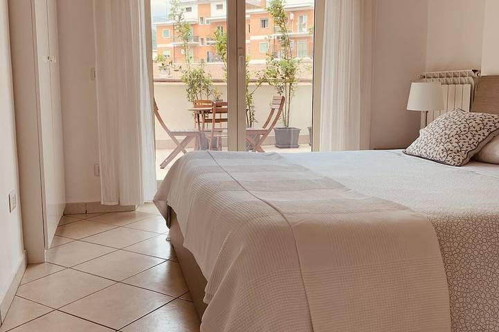 Gîte pour 4 personnes, avec terrasse dans Cassino - 3