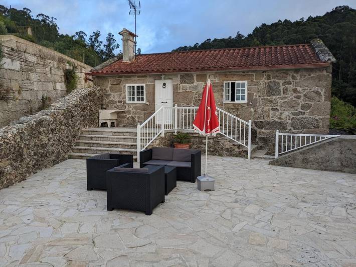 Apartamento para 6 personas, con Terraza y Jardín además de Piscina y Vistas en Bueu