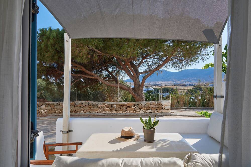 Apartamento entero, Aura casa a 50 metros de la playa de arena de Logaras in Paros