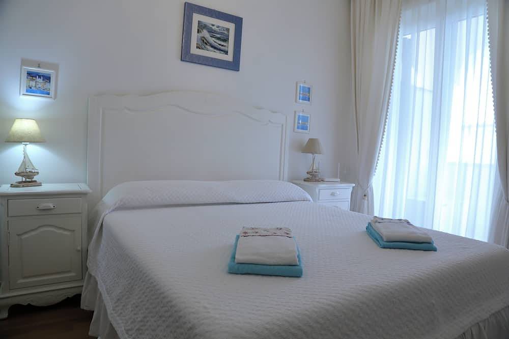 Villa with garden a few steps from the sea in Ardea, Provincia de Roma