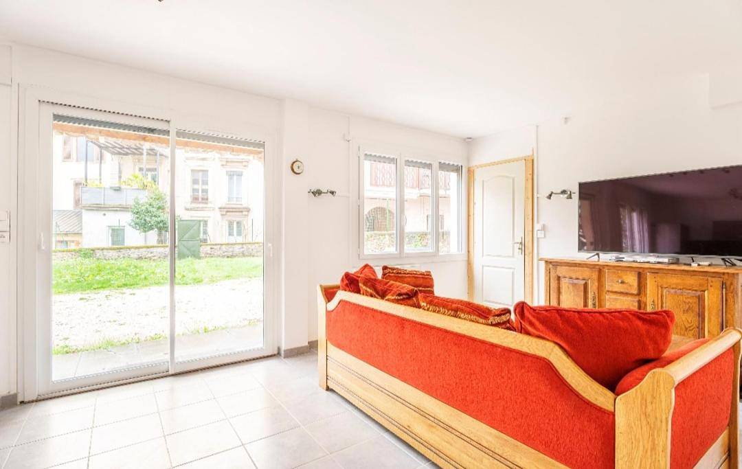 Appartement entier, Two-Bedroom Apartment in Allevard, Isère