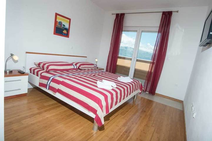 Villa pour 12 personnes, avec balcon et jardin à Slatine - 4