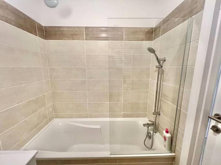 Gîte pour 5 personnes, avec vue ainsi que jardin et terrasse, animaux acceptés à Bonneville - 2