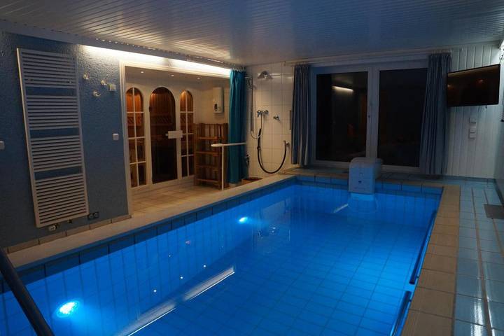 Ferienhaus für 7 Personen, mit Pool und Sauna sowie Terrasse und Ausblick in Traben-Trarbach - 4