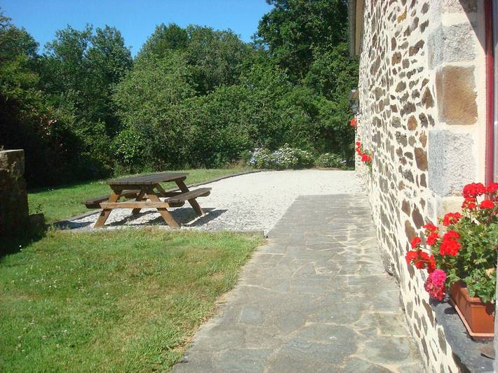 Gîte pour 8 personnes, avec jardin et terrasse dans Monts d'Arrée - 2