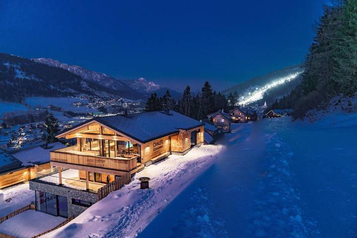 Chalet für 12 Personen, mit Garten und Pool sowie Ausblick und Sauna in Schladming