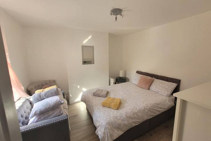 Holiday letting for 4 people, with terrace and garden, child-friendly in Margate