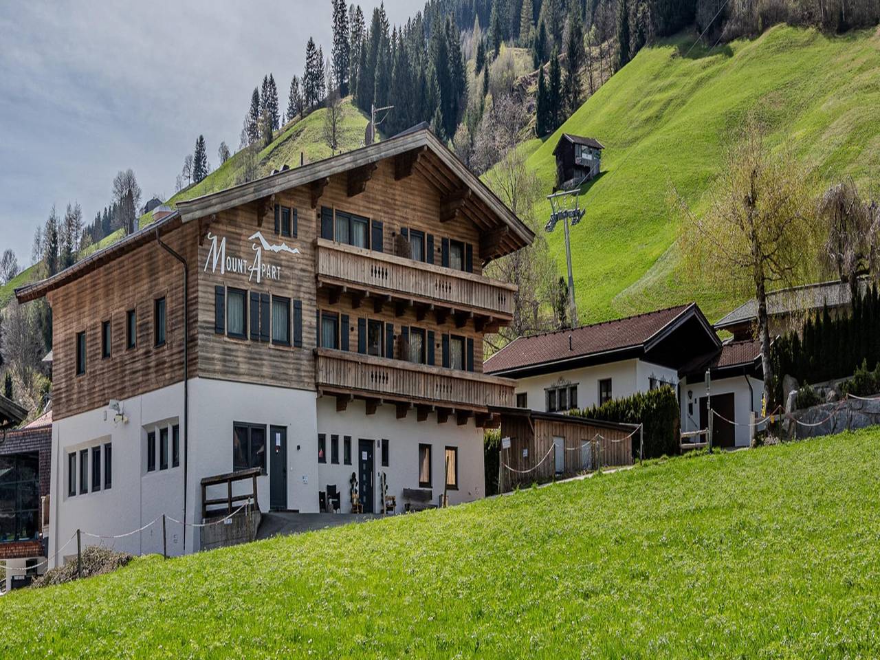 Geheel appartement, Appartement op 20 m van de Kitzski-skilift in Jochberg, Bezirk Kitzbühel (stad)