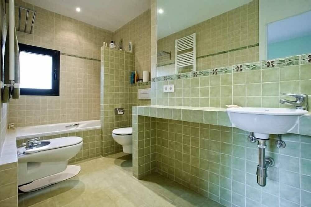 Great Ecotone House for 12 people in Peguerinos, Ávila Region