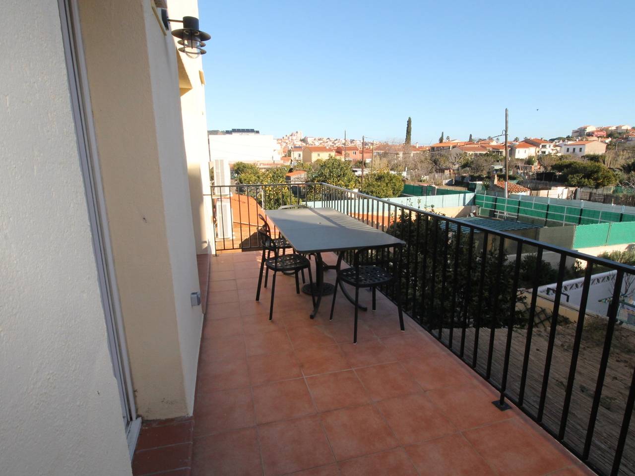 Appartement entier, Appartement rénové avec terrasse, à deux pas du centre et de la mer, idéal pour 4 personnes in Côte Vermeille, Banyuls-sur-Mer