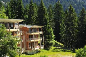Ferienanlage für 4 Personen, mit Garten und Whirlpool sowie Pool und Sauna, mit Haustier in Frankreich