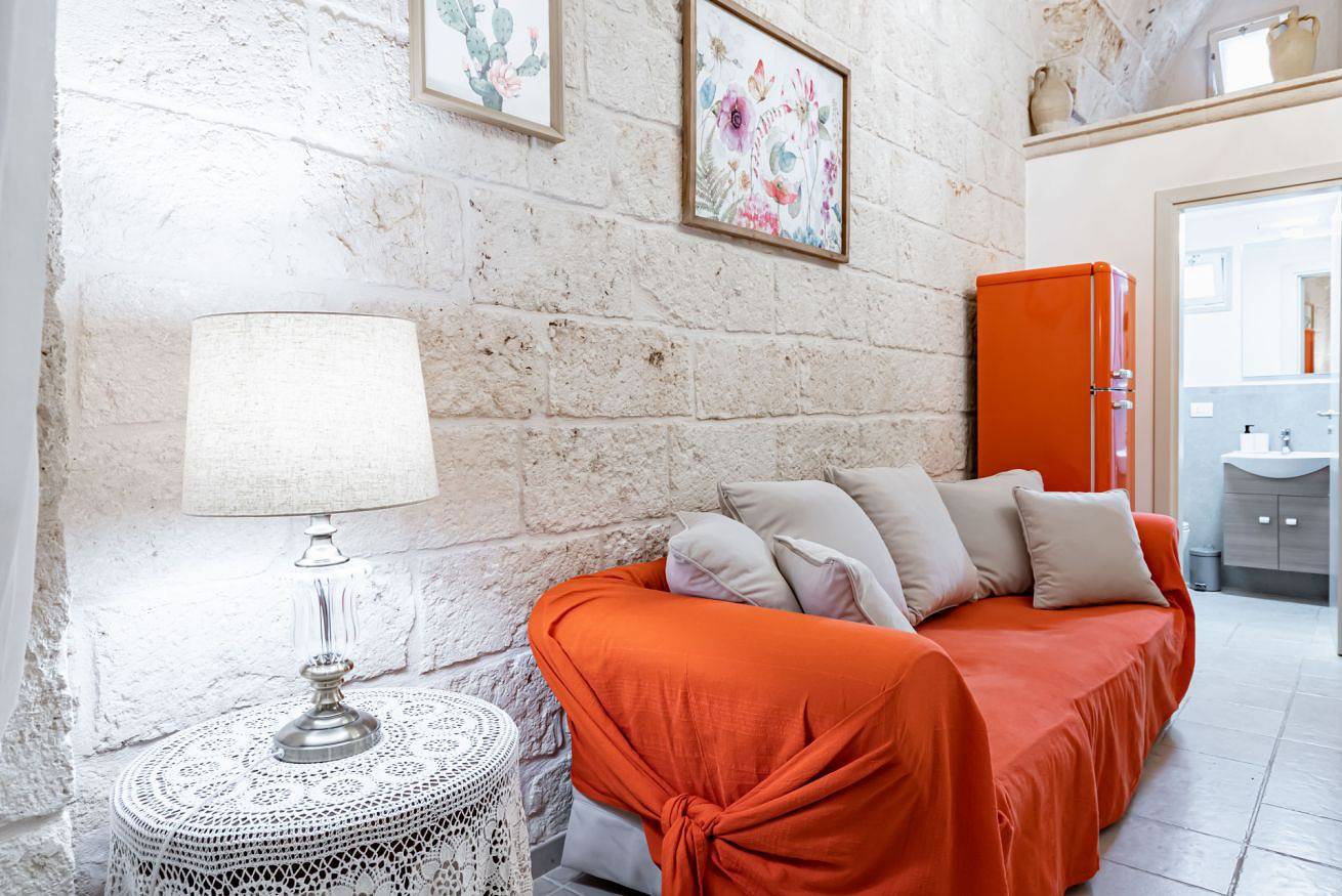 Appartamento intero, Portici Guest House by Rentbeat in Fasano, Salento