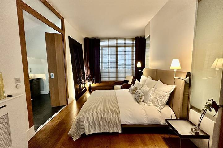 Unieke luxe designer loft - 300 m2 - privéresidentie - Louvre, Parijs (evenementen) in Parijs, Ile de France