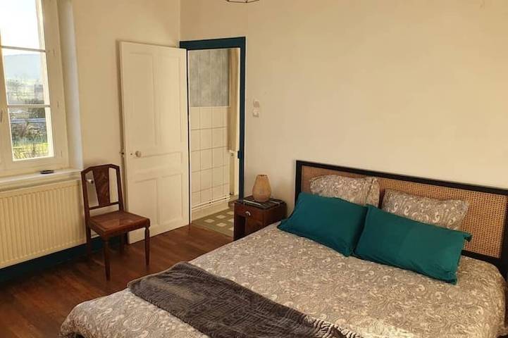 Location de vacances pour 6 personnes, avec jardin à Pouillenay - 2