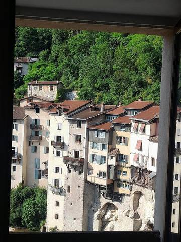 Gîte pour 6 personnes dans Maisons Suspendues de Pont en Royans