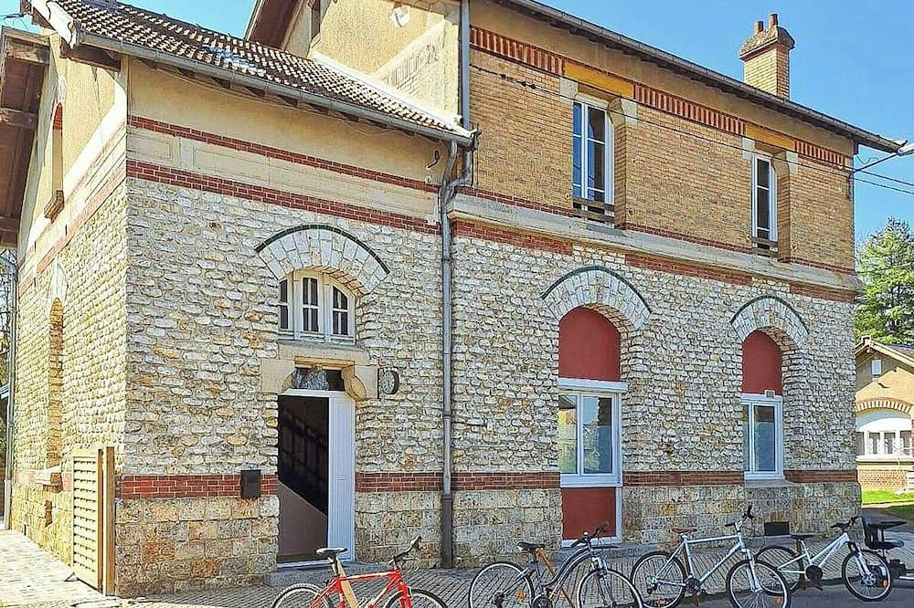 Ancienne gare de 1909 à Forges-les-Eaux, Normandie in Forges-les-Eaux, Région de Dieppe