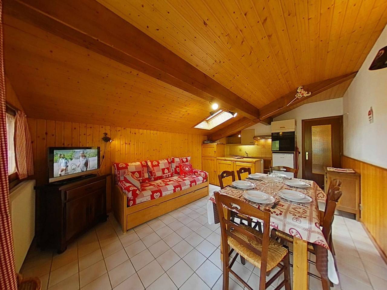 Apartamento entero, Apartamento soleado 2 estrellas, 6 plazas, cerca pistas, balcón sur, traslado esquí in Chinaillon, Le Grand-Bornand