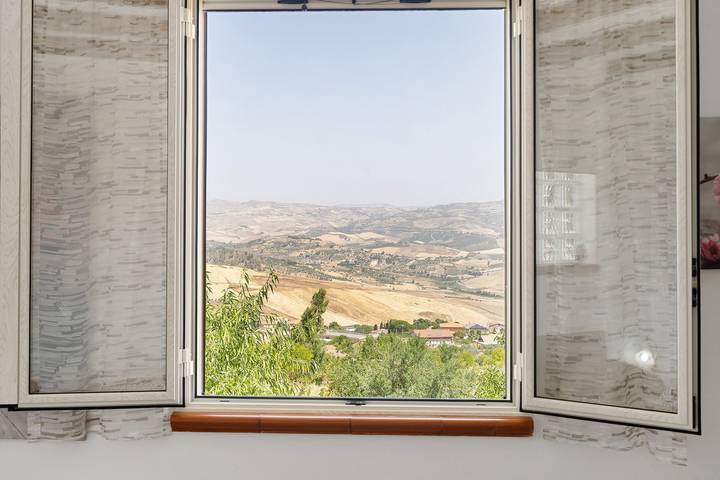 New Life Villalba Resort - Room '101' with Shared Terrace, Wi-Fi and Air Conditioning in Villalba, Caltanissetta Province