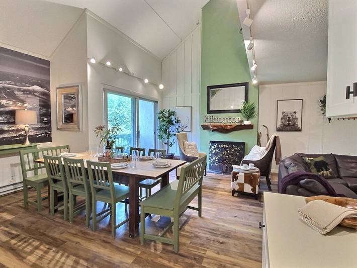 Vacation rental for 10 people, with balcony and yard as well as pool in Killington