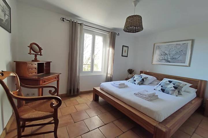 Location de vacances pour 6 personnes, avec jardin à Callas - 4