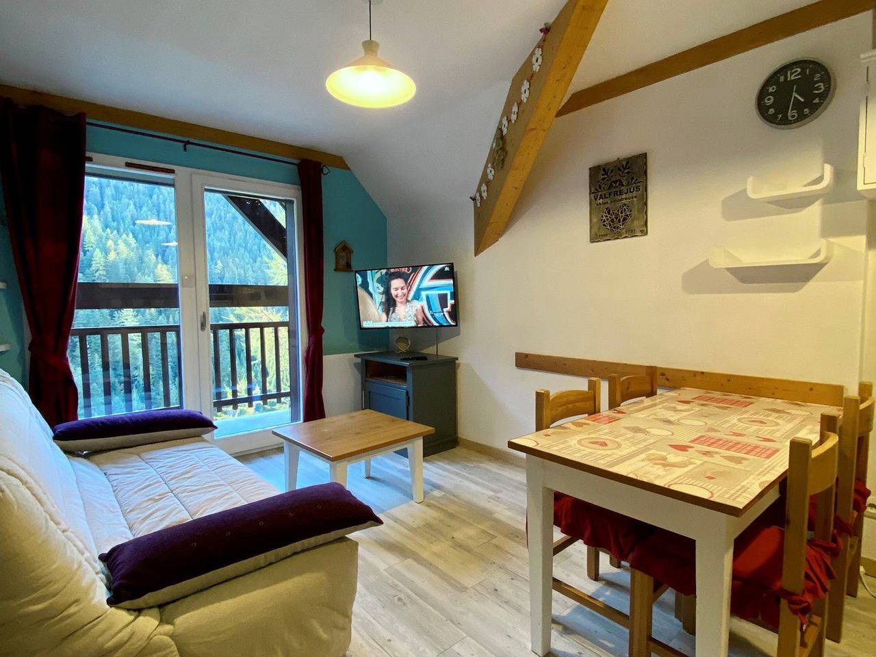 Apartamento entero, Apartamento acogedor para 6 en pistas, cerca de comercios, Modane in Valfréjus, Modane