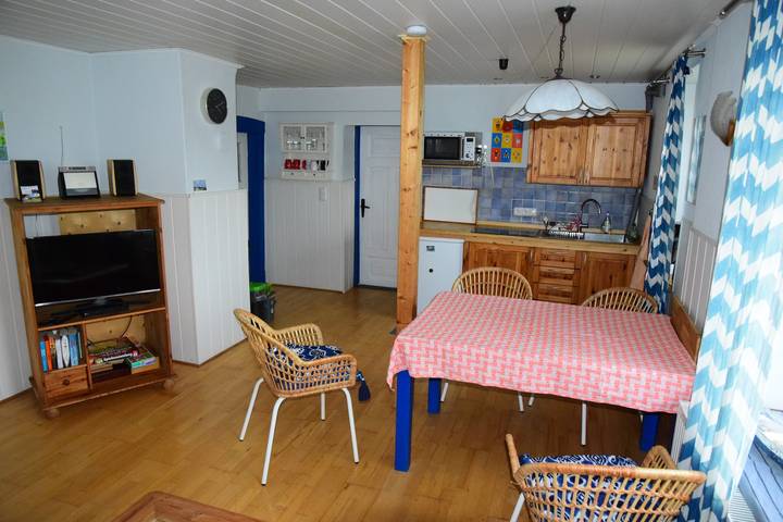 Ferienhaus Störtebecker in gemütlichem Doppelhaus in Ortsrandlage in Sundhagen, Vorpommern-Rügen