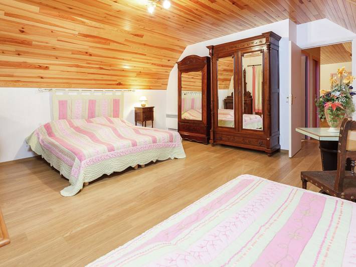 Location de vacances pour 5 personnes, avec Jardin et Vue dans Puycapel