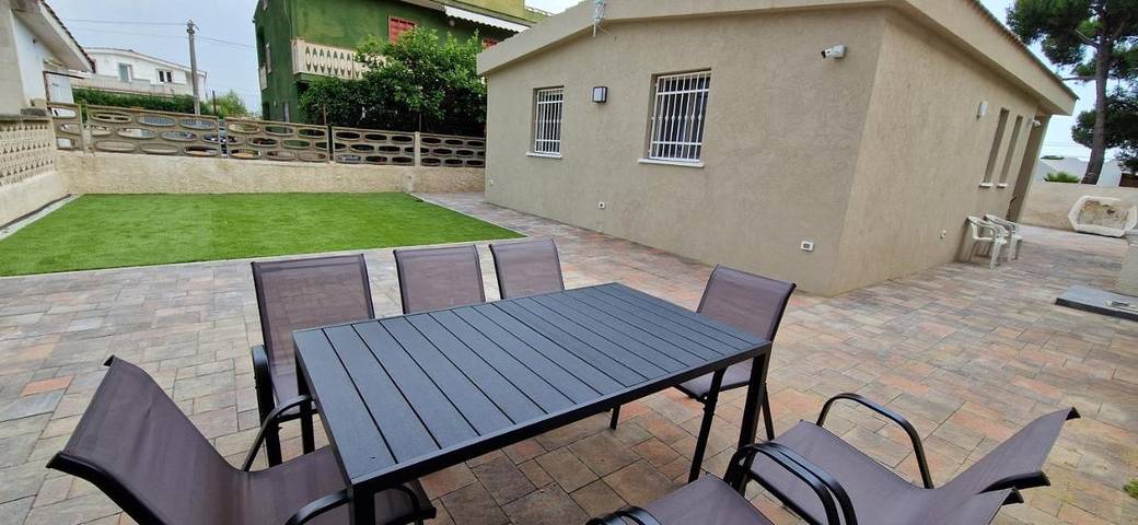 Villa per 5 persone, con giardino a Taranto