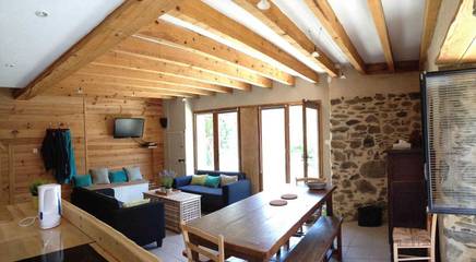 Gîte pour 9 personnes, avec jardin et terrasse à Cazeaux-de-Larboust