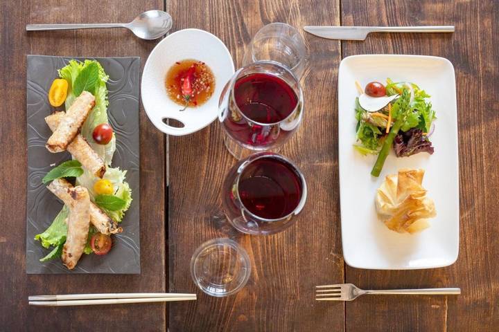 Hôtel pour 2 personnes, avec terrasse ainsi que sauna et vue, animaux acceptés à Quillan - 2