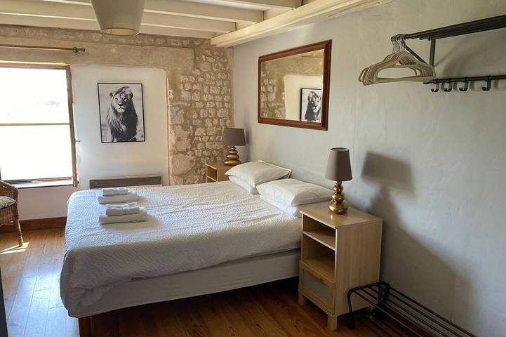 Gîte pour 10 personnes, avec piscine et jardin à Brossac - 3