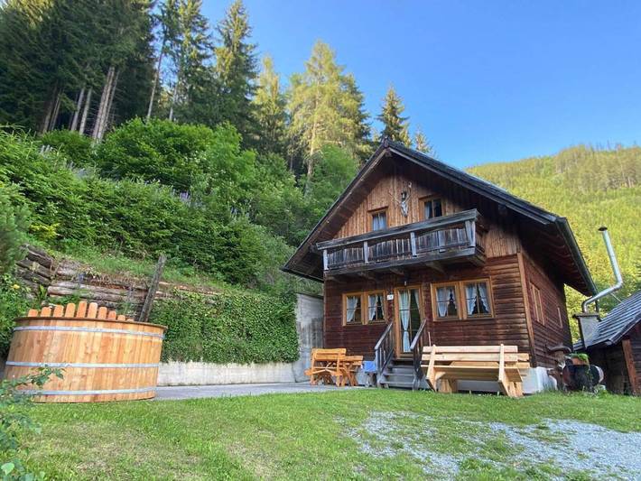 Ferienhaus für 5 Personen, mit Garten und Sauna sowie Balkon und Whirlpool