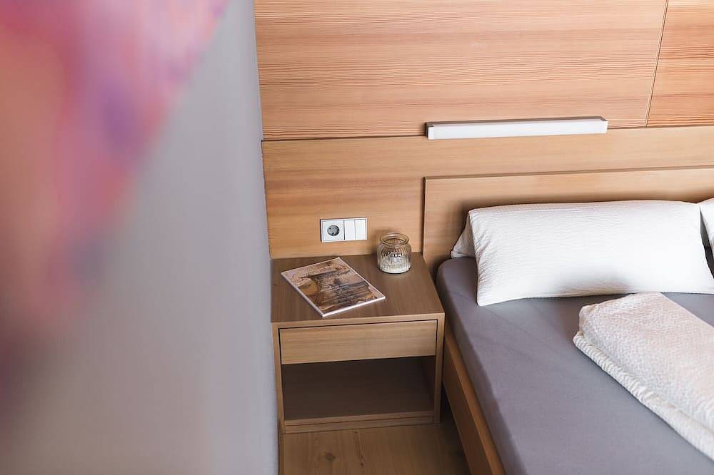 Ganze Wohnung, Modern architecture & contemporary home design Bioland farm in Vinschgau in Matsch, Mals