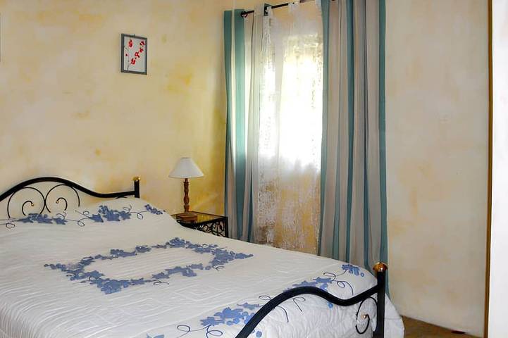 Location de vacances pour 4 personnes, avec jardin à Saint-Michel-l'Observatoire - 2