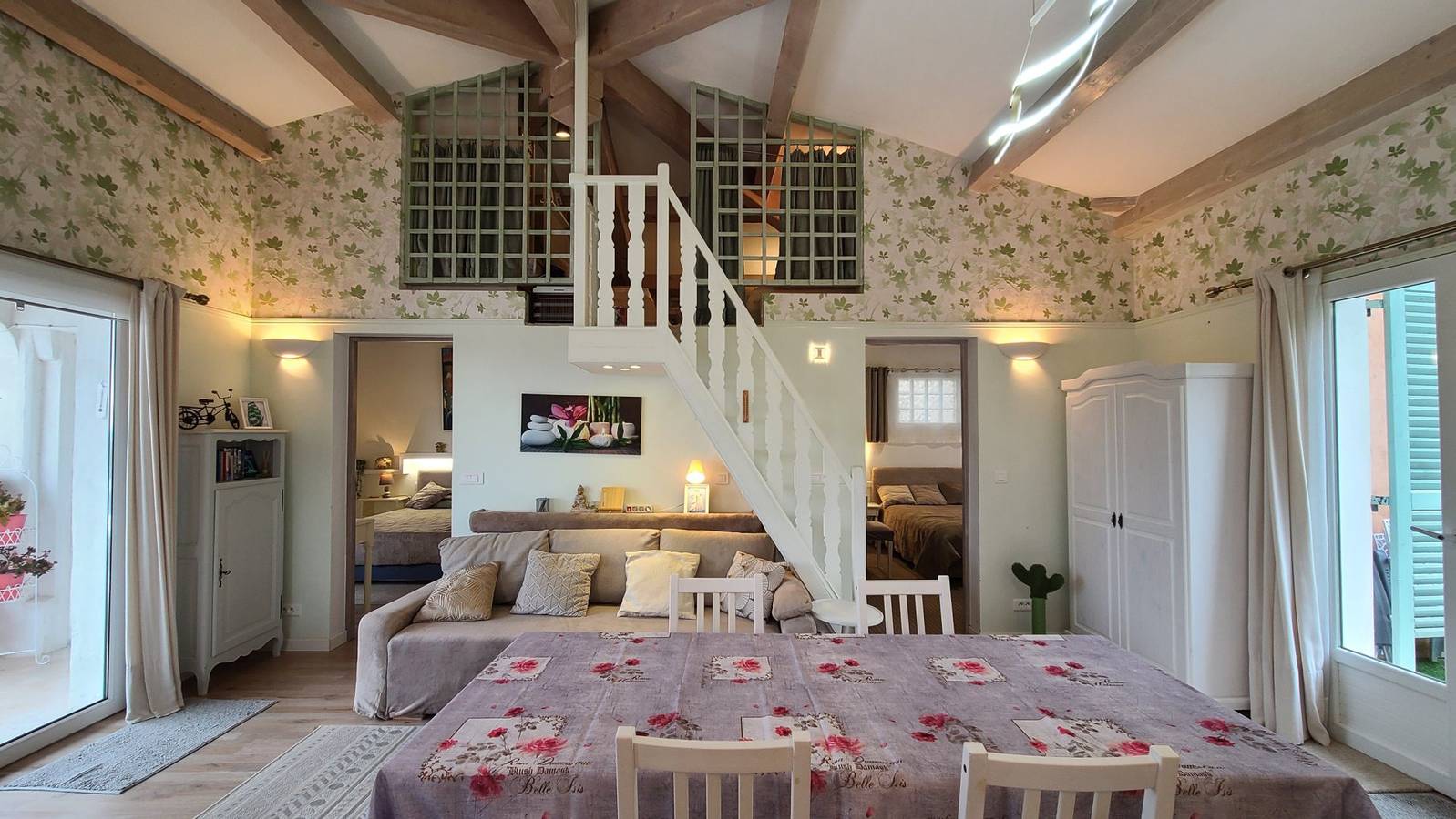 Appartement demi-villa, bord de mer, piscine chauffée in Roquebrune-sur-Argens, Région de Draguignan