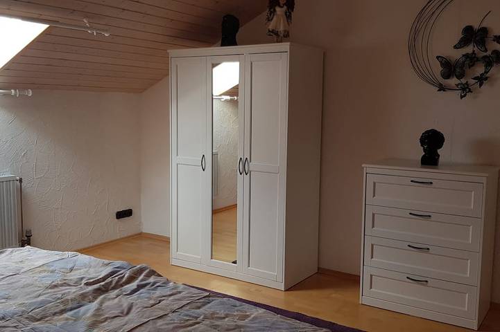 Ganze Wohnung, Großzügige Ferienwohnung in der Schlössergemeinde Küps in Küps, Oberfranken