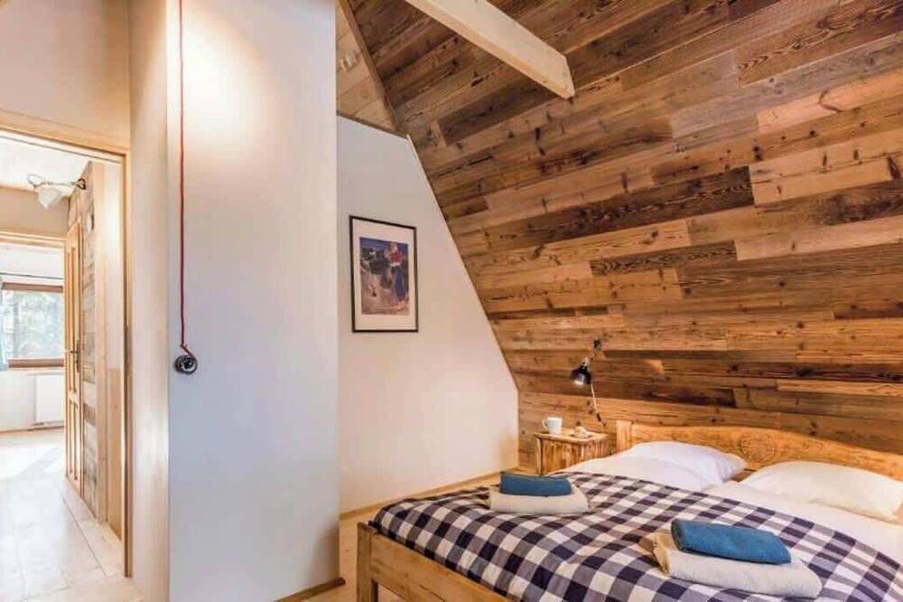 Vacation House surrounded by greenery in Zakopane, Carpathians (Poland)