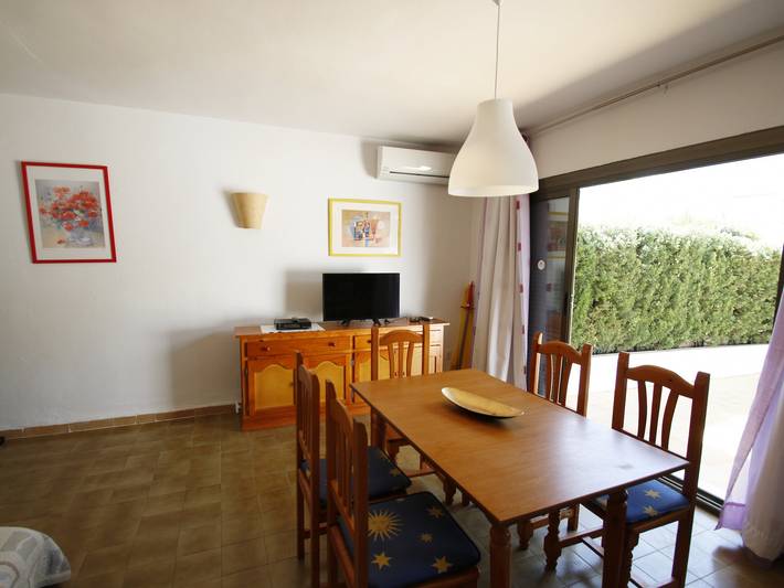 Ferienhaus für 6 Personen, mit Terrasse und Pool sowie Garten, mit Haustier in Katalonien - 3