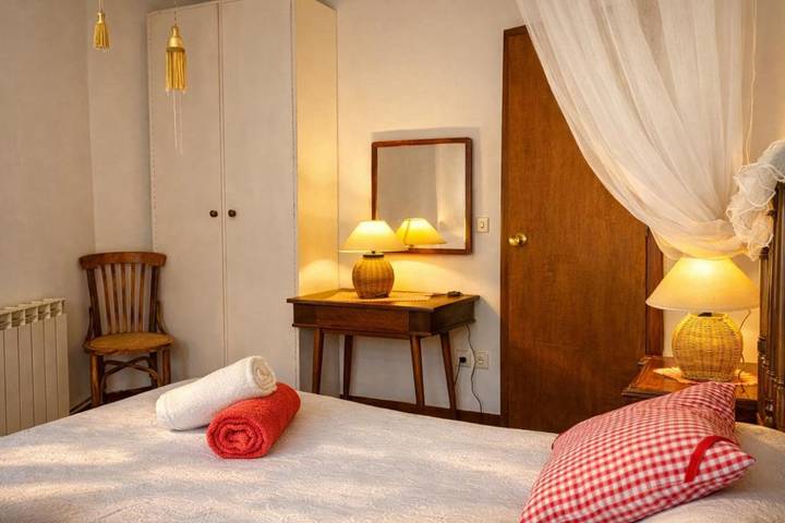 Casa rural para 4 personas, con vistas en Noguera - 3