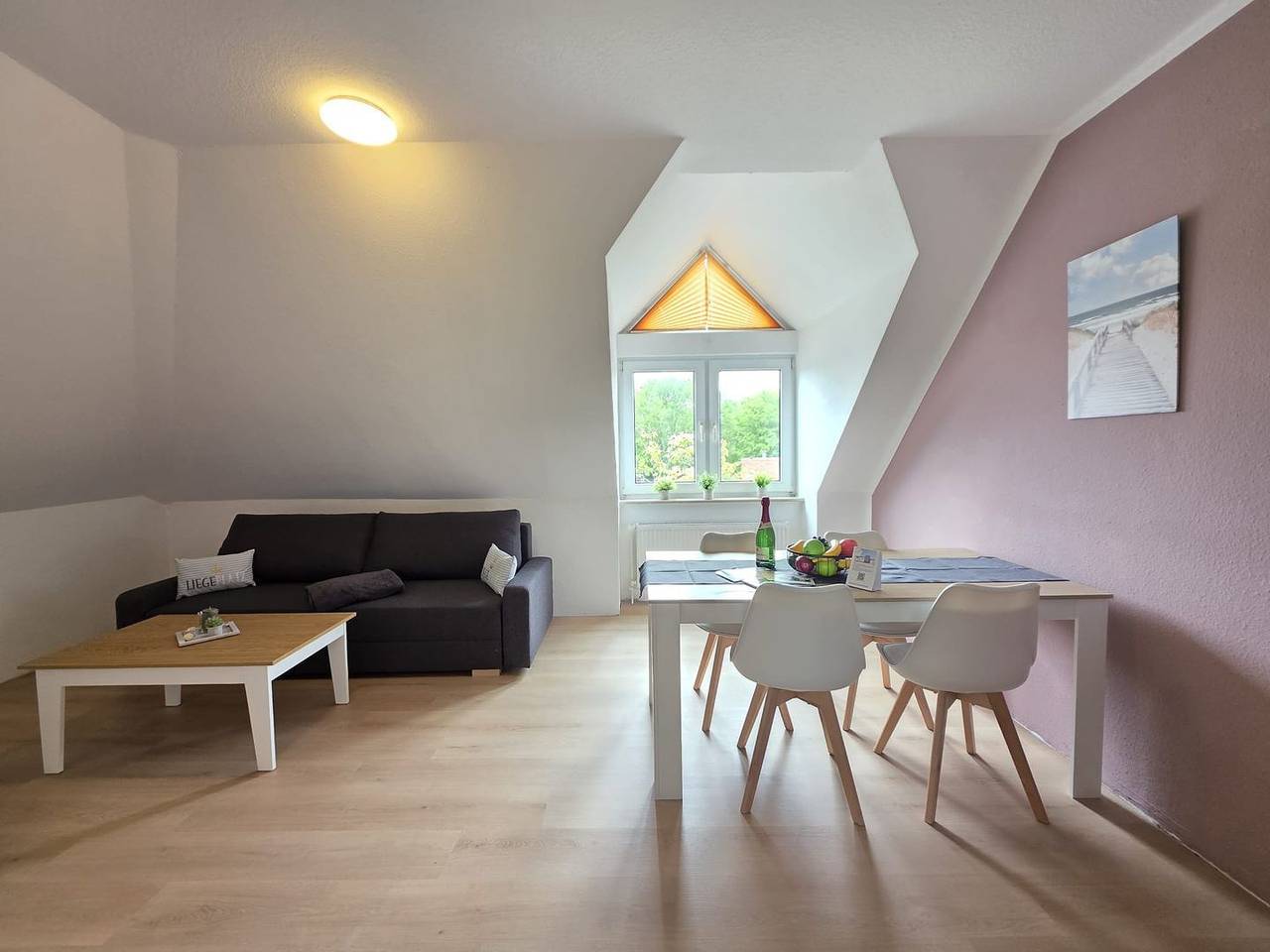 Ganze Wohnung, Ferienwohnung Sturmhaube – Moderne Ferienwohnung für entspannte Nordseeurlaubstage in Norden, Norden und Umgebung