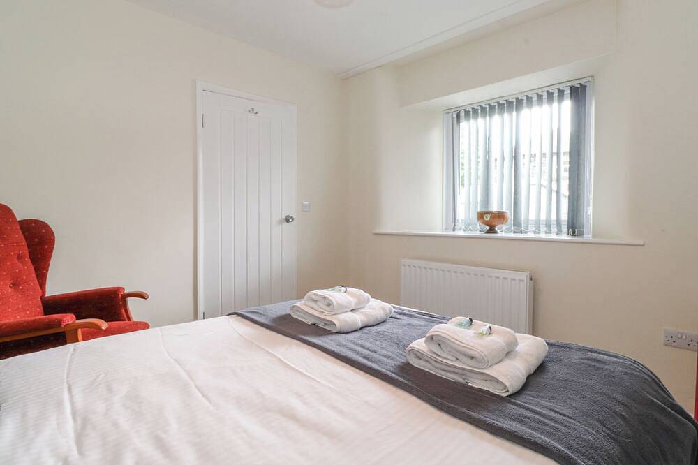 Jakanori, pet friendly, with a garden in Staveley in Staveley, Lake District